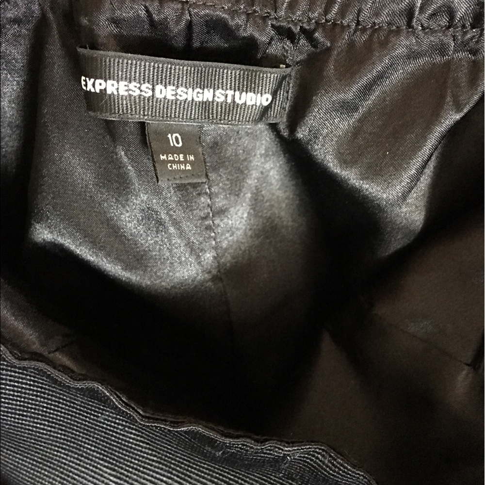 Express Dress - Picture 2 of 9